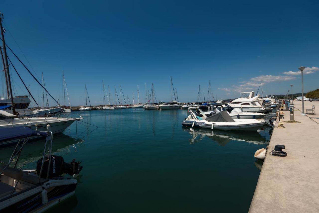 Itaka Familiy Apartments - Halkidiki Suites Com Nikiti  Eksteriør billede