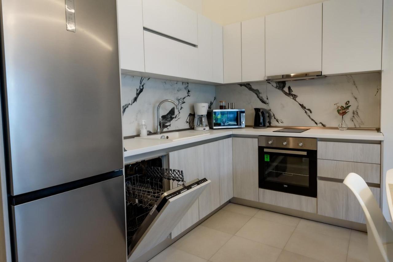 Itaka Familiy Apartments - Halkidiki Suites Com Nikiti  Eksteriør billede